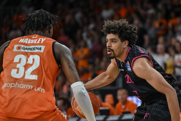 国正处于鼎 国正处于鼎